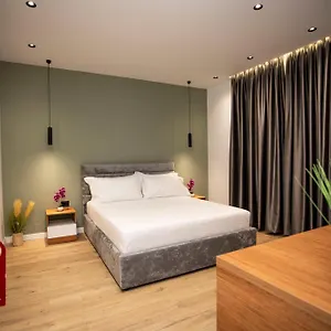 Klaus Hotel Tirana